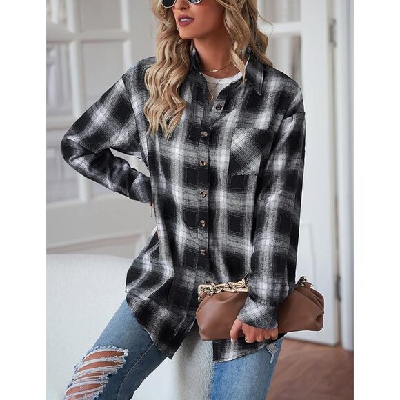 Oversized Women’s Plaid Flannel Button-Down Shirt — Roll-Up Long Sleeves, Size S - Picture 2 of 4